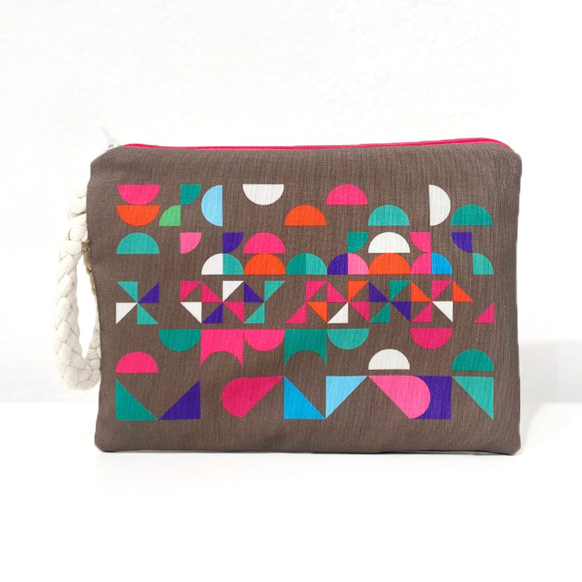 Chios Day clutch bag